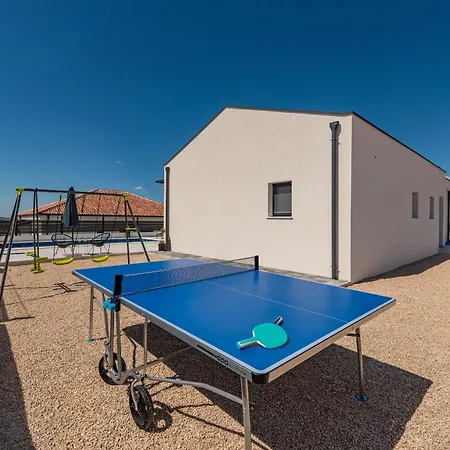 ヴィラ Cesarica Zadarvillas