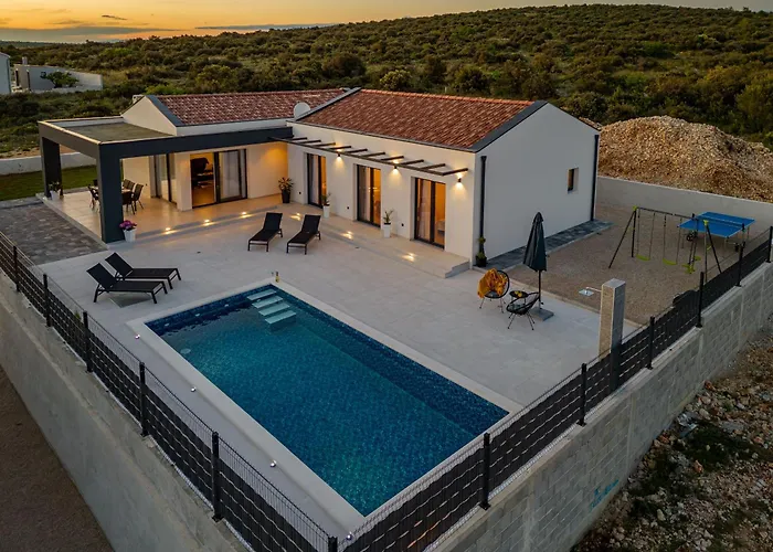 Cesarica Zadarvillas