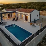 Cesarica Zadarvillas