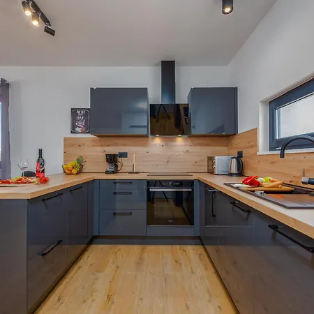 别墅 Cesarica Zadarvillas