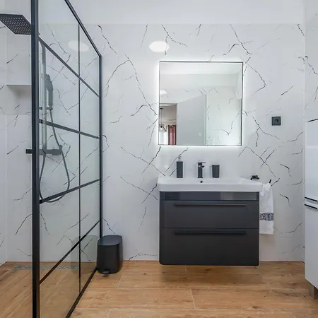 Cesarica Zadarvillas Kakma