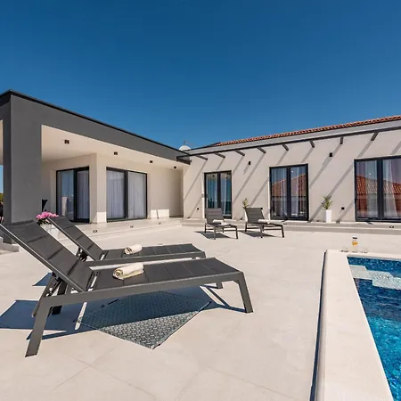 别墅 Cesarica Zadarvillas Kakma