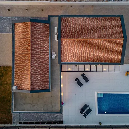 别墅 Cesarica Zadarvillas Kakma